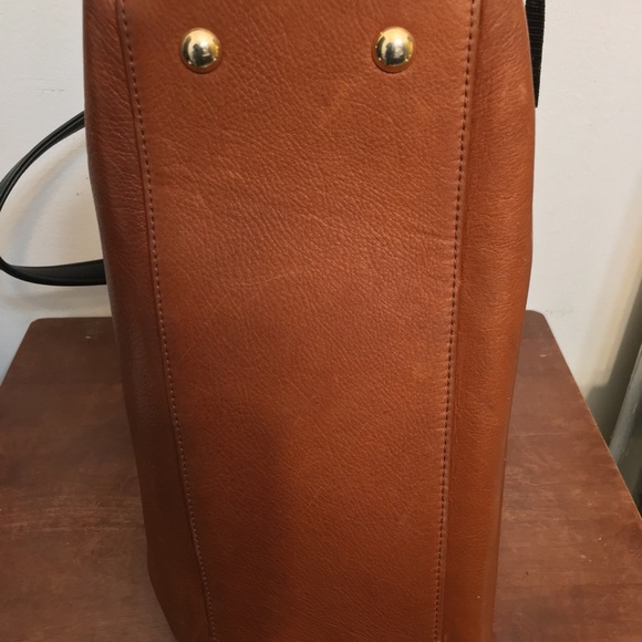 Laudi Vidni Leather Handbag - Picture 10 of 16